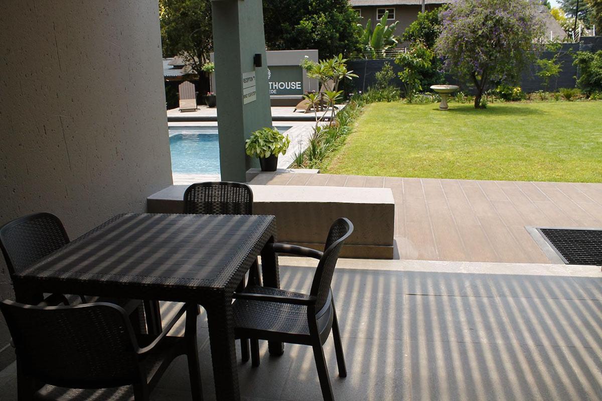 The Guesthouse 6 On Vrede جوهانسبورغ المظهر الخارجي الصورة