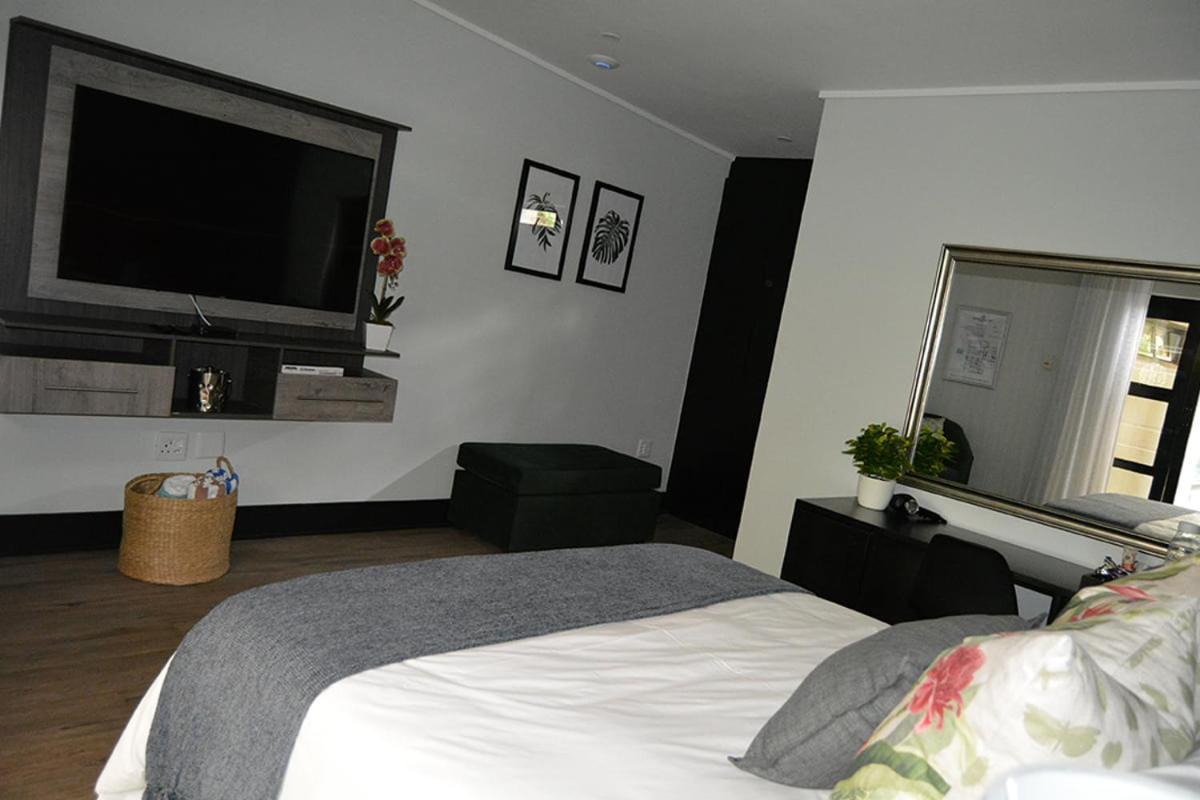 The Guesthouse 6 On Vrede جوهانسبورغ المظهر الخارجي الصورة